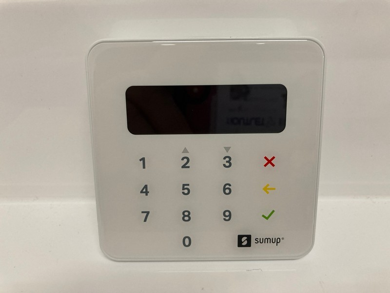 Lot 384  
            Nottingham SR6 - Delivery Only 

                
SUMUP CONTACTLESS CARD READER (SEALED)