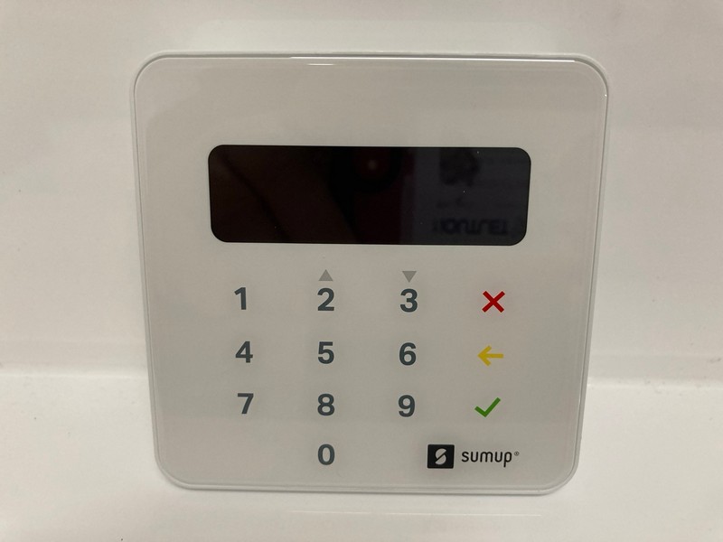 Lot 386  
            Nottingham SR6 - Delivery Only 

                
SUMUP CONTACTLESS CARD READER (SEALED)