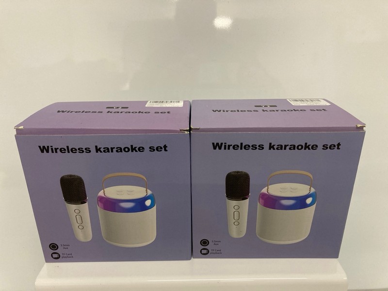 Lot 428  
            Nottingham SR6 - Delivery Only 

                
2 X KARAOKE SETS WITH MICROPHONES