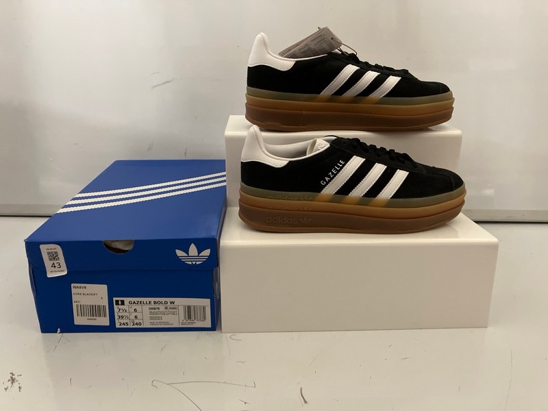 Lot 43  
            Nottingham SR6 - Delivery Only 

                
ADIDAS GAZELLE BOLD W TRAINERS SIZE: UK 6 ORIGINAL RRP: £94.99