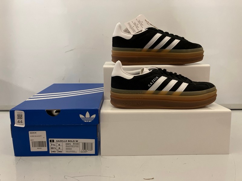 Lot 44  
            Nottingham SR6 - Delivery Only 

                
ADIDAS GAZELLE BOLD W TRAINERS SIZE: UK 6 ORIGINAL RRP: £94.99