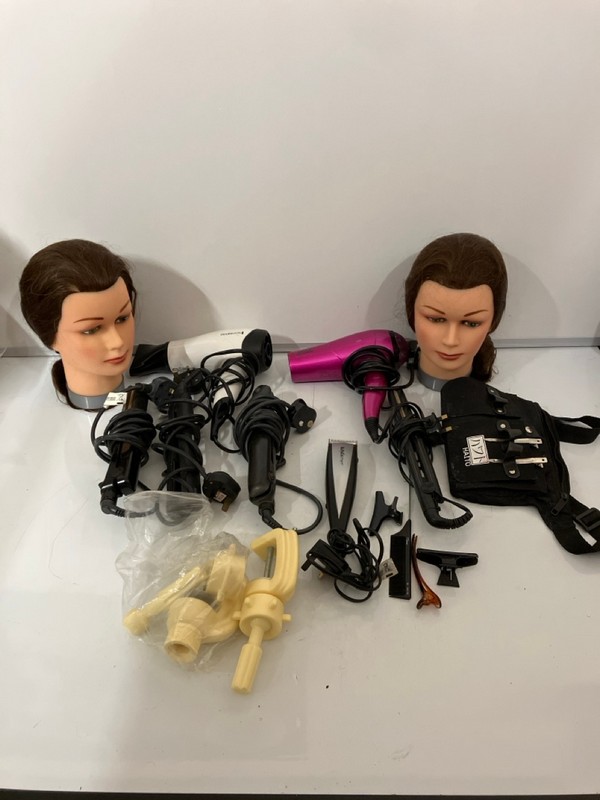 Lot 53  
            Nottingham SR6 - Delivery Only 

                
QTY OF HAIRDRESSER ITEMS INC MANNEQUIN HEADS AND HAIR DRYERS