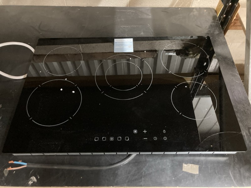 Lot 132  
            Nottingham SR2 - Delivery or Collection 

                
MATRIX BUILT IN CERAMIC HOB MODEL NO: MXC070FR