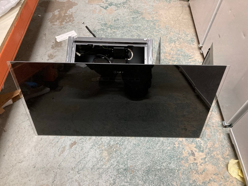 Lot 142  
            Nottingham SR2 - Collection Only 

                
NEFF WALL MOUNTED COOKER HOOD MODEL NO: D83IDK1S0B (COLLECTION ONLY)