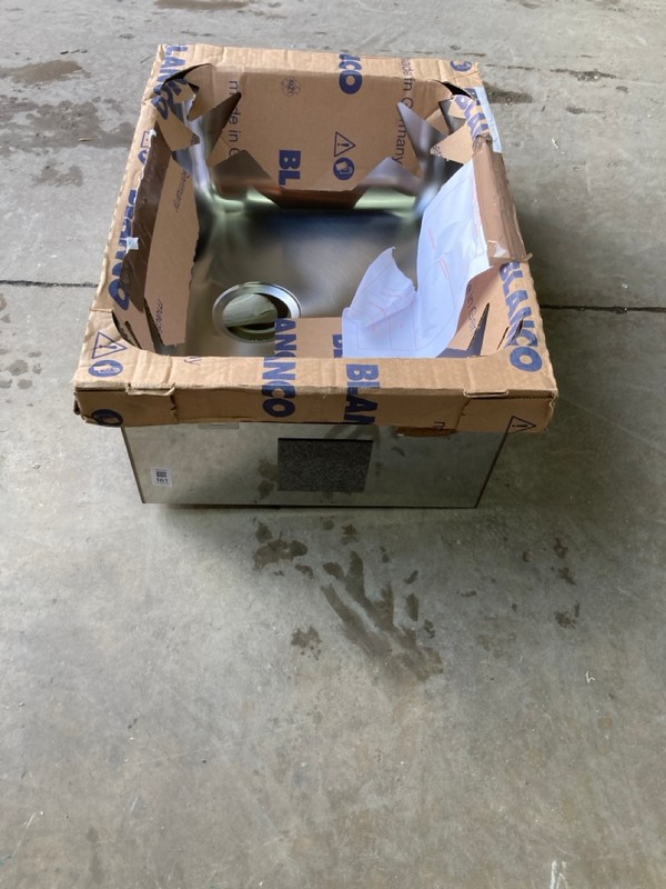 Lot 161  
            Nottingham SR2 - Collection Only 

                
2 X BLANCO SINKS  (COLLECTION ONLY)