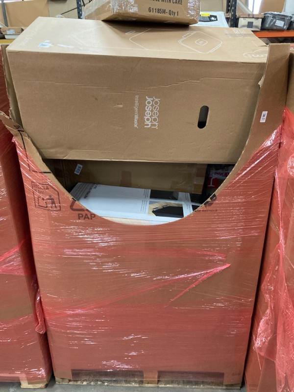 Lot 189  
            Nottingham SR2 - Collection Only 

                
PALLET OF ITEMS INC JOSEPH JOSEPH BIN (COLLECTION ONLY)