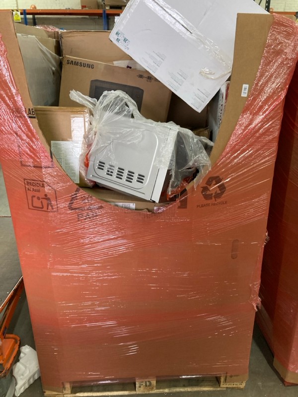 Lot 194  
            Nottingham SR2 - Collection Only 

                
PALLET OF ITEMS INC SAMSUNG MICROWAVE (COLLECTION ONLY)