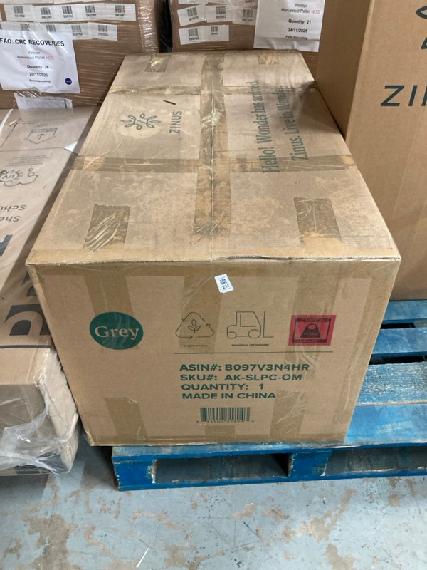 Lot 211  
            Nottingham SR2 - Collection Only 

                
ZINUS PASCAL LOVESEAT SOFA COUCH 2 SEATER (COLLECTION ONLY)