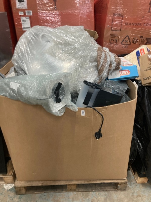 Lot 219  
            Nottingham SR2 - Collection Only 

                
PALLET OF ITEMS INC VAX TOTAL HOME8X HOOK AND LOOP MICROFIBRE  (COLLECTION ONLY)