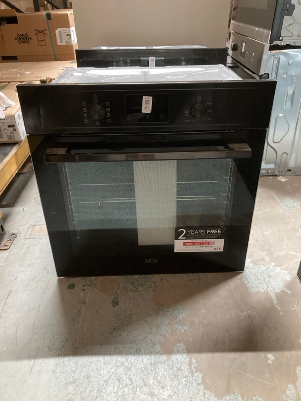 Lot 21  
            Nottingham SR2 - Delivery or Collection 

                
AEG BUILT IN SINGLE OVEN MODEL NO: BEX335011B