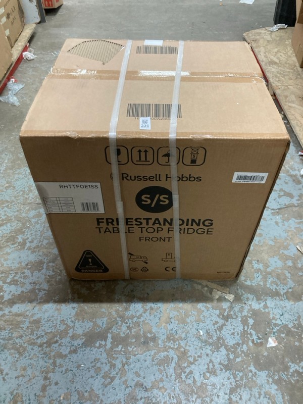 Lot 235  
            Nottingham SR2 - Collection Only 

                
RUSSELL HOBBS FREESTANDING TABLE TOP FRIDGE MODEL NO: RHTTF0E1SS (COLLECTION ONLY)
