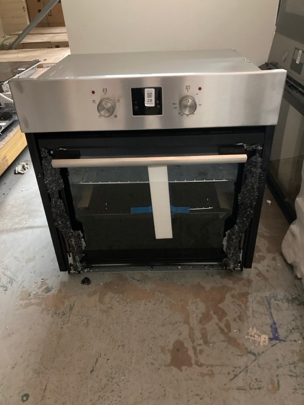 Lot 28  
            Nottingham SR2 - Delivery or Collection 

                
CATA SINGLE FAN OVEN MODEL NO: UBO652SS