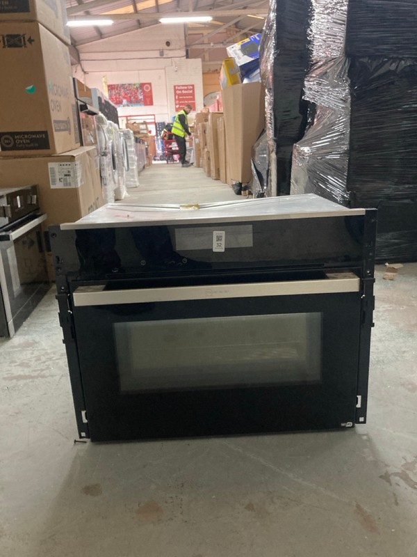 Lot 32  
            Nottingham SR2 - Delivery or Collection 

                
NEFF BUILT IN MICROWAVE MODEL NO:C28MT27H0B