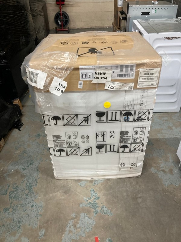 Lot 40  
            Nottingham SR2 - Delivery or Collection 

                
HOTPOINT WASHER DRYER MODEL NO: BI WDHG 75148 UK