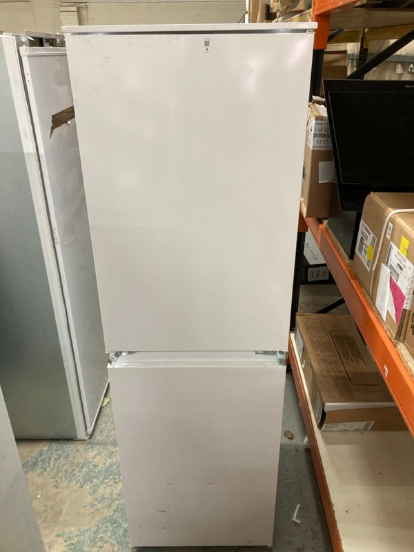 Lot 4  
            Nottingham SR2 - Delivery or Collection 

                
ELECTROLUX INTEGRATED FRIDGE FREEZER MODEL NO :LNS5LE18S5