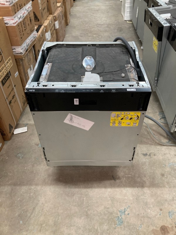 Lot 52  
            Nottingham SR2 - Delivery or Collection 

                
AEG INTEGRATED DISHWASHER MODEL NO: FSB42607Z
