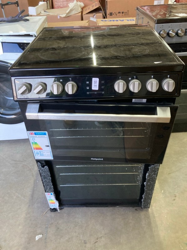 Lot 98  
            Nottingham SR2 - Delivery or Collection 

                
HOTPOINT 60CM ELECTRIC CERAMIC DOUBLE COOKER MODEL NO: HDT67V8D2CB ORIGINAL RRP £...