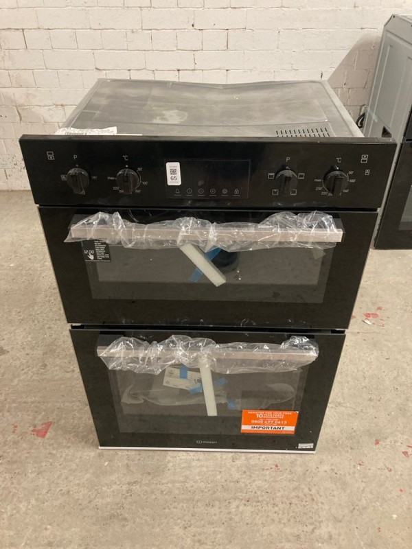 Lot 65  
            Nottingham SR3 - Delivery or Collection 

                
INDESIT BUILT IN ELECTRIC DOUBLE OVEN