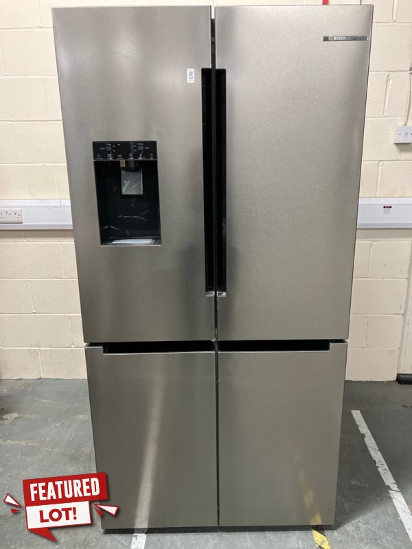 Lot 117  
            Nottingham SR6 - Delivery Or Collection 

                
BOSCH SERIES 6 AMERICAN FRIDGE FREEZER MODEL: KFI96APEAG ORIGINAL RRP: £2,399.00