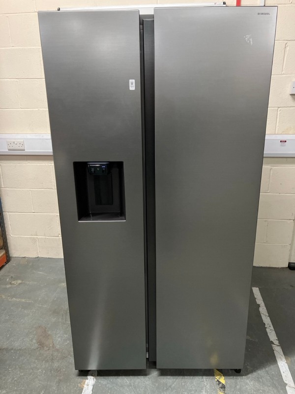 Lot 120  
            Nottingham SR6 - Delivery Or Collection 

                
SAMSUNG SERIES 6 SPACEMAX AMERICAN FRIDGE FREEZER MODEL: RS70F65KET ORIGINAL RRP:...
