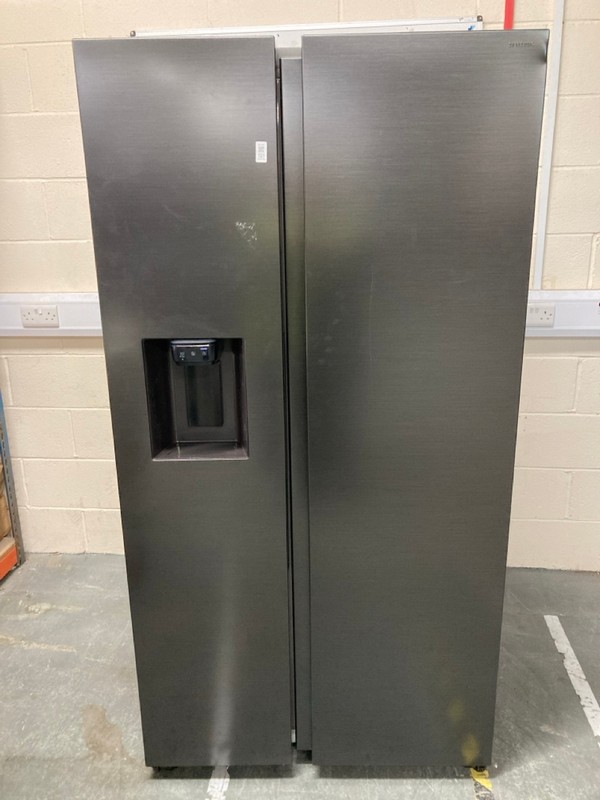 Lot 121  
            Nottingham SR6 - Delivery Or Collection 

                
SAMSUNG SERIES 6 SPACEMAX FRIDGE FREEZER MODEL: RS70F64KEF ORIGINAL RRP: £1,599.00