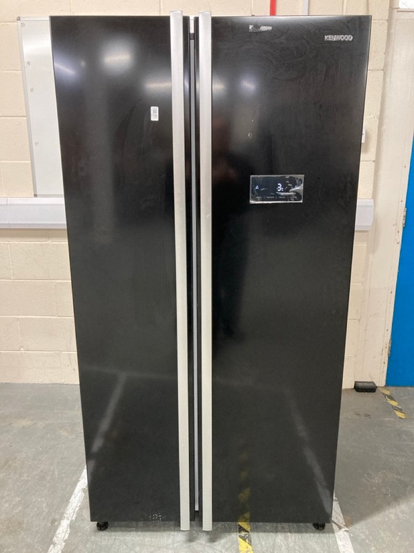 Lot 136  
            Nottingham SR6 - Delivery Or Collection 

                
KENWOOD AMERICAN STYLE FRIDGE FREEZER MODEL: KSBSB23 ORIGINAL RRP: £589.00