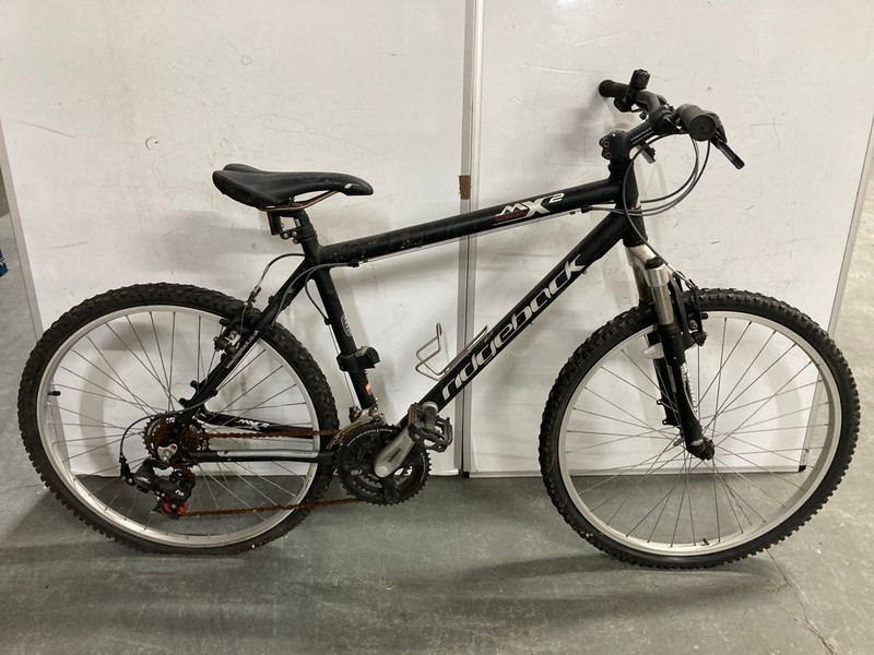 Lot 159  
            Nottingham SR6 - Collection Only 

                
RIDGEBACK MX2 TERRAIN BLACK FRAME PEDAL BICYCLE (MPSS02391595) (COLLECTION ONLY)