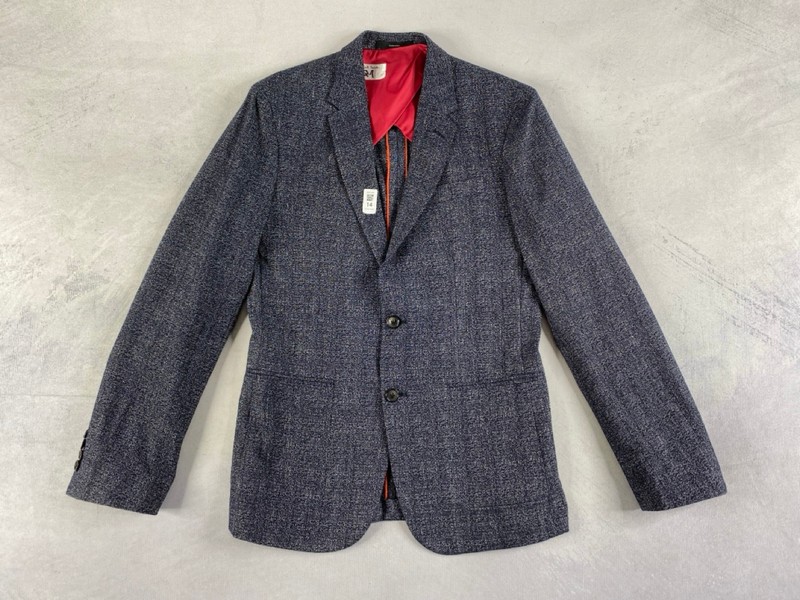 Lot 14  
            Nottingham Prem - Delivery Only 

                
PAUL SMITH MENS BUTTON JACKET.SIZE 38R/48R