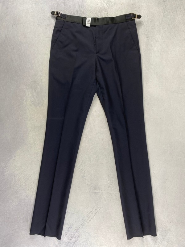Lot 164  
            Nottingham Prem - Delivery Only 

                
PAUL SMITH MENS TROUSER. SIZE R36