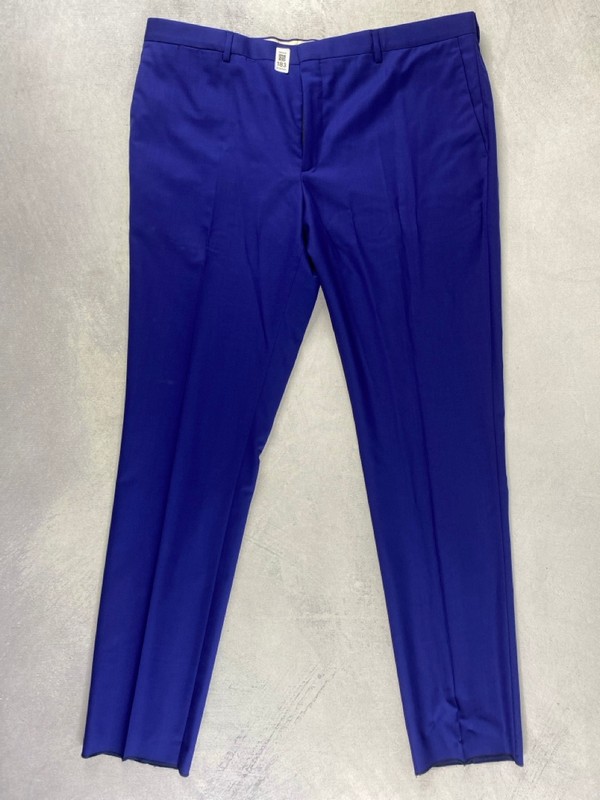 Lot 183  
            Nottingham Prem - Delivery Only 

                
PAUL SMITH MENS TROUSER. SIZE 46/6R