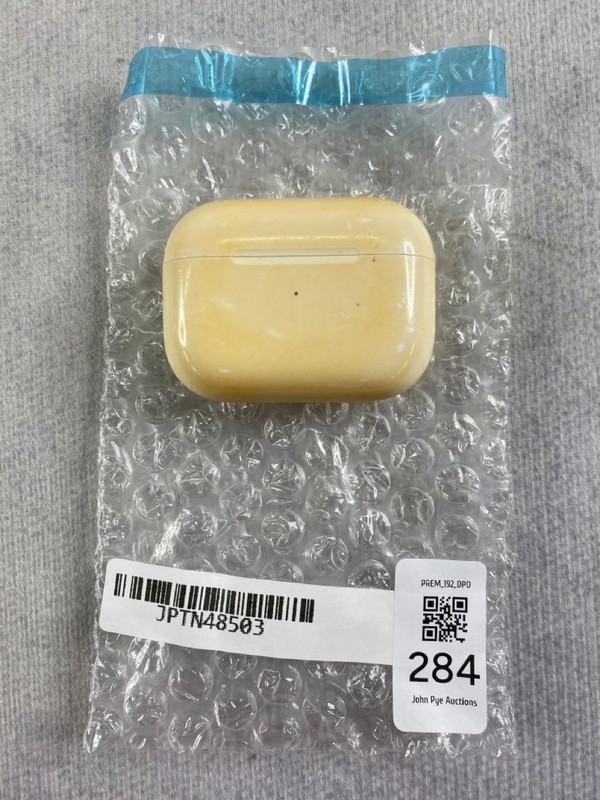 Lot 284  
            Nottingham Prem - Delivery Only 

                
APPLE AIRPODS PRO EARPHONES: MODEL NO A2084, A2083, A2190 (FAULTY)  [JPTN48503]