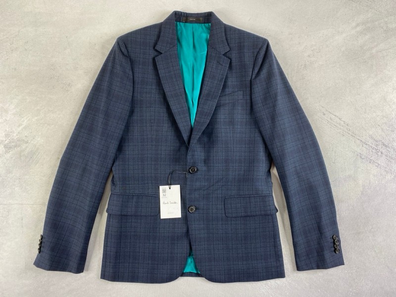 Lot 32  
            Nottingham Prem - Delivery Only 

                
PAUL SMITH MENS BUTTON JACKET.SIZE 38/48 MADE FROM 100% WOOL