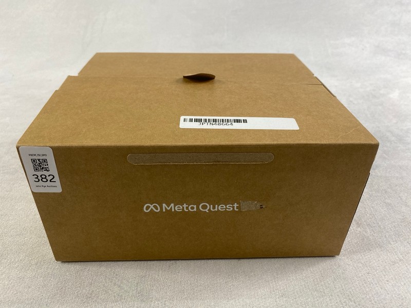 Lot 382  
            Nottingham Prem - Delivery Only 

                
META QUEST 2 VR HEADSET. (WITH ACCESSORY)  [JPTN48664]