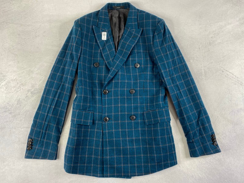 Lot 3  
            Nottingham Prem - Delivery Only 

                
PAUL SMITH MENS BUTTON JACKET.SIZE 38L MADE FROM 100% WOOL