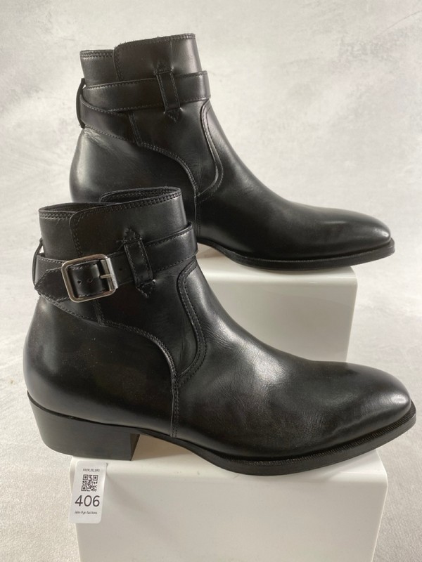 Lot 406  
            Nottingham Prem - Delivery Only 

                
PAUL SMITH MENS BOOTS SIZE 7