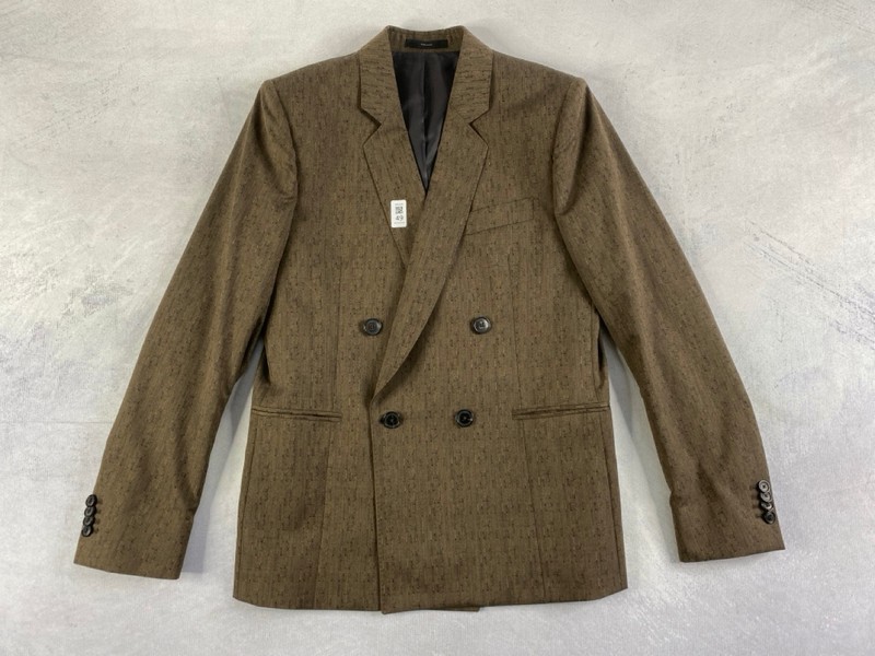 Lot 49  
            Nottingham Prem - Delivery Only 

                
PAUL SMITH MENS BUTTON JACKET.SIZE 40 MADE FROM 100% WOOL