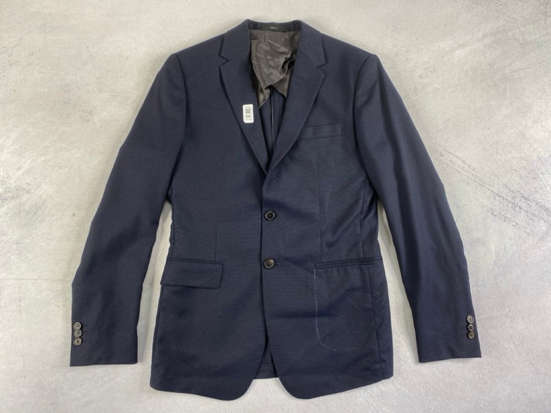 Lot 66  
            Nottingham Prem - Delivery Only 

                
PAUL SMITH MENS BUTTON JACKET.SIZE 38R/48R MADE FROM 100% WOOL