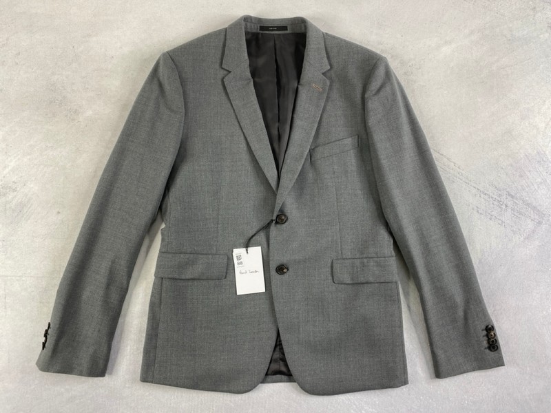 Lot 88  
            Nottingham Prem - Delivery Only 

                
PAUL SMITH MENS BUTTON JACKET.SIZE 40/50 MADE FROM 100% WOOL