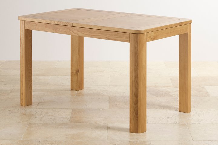 Lot 18  
            Marchington SR10 - Delivery or Collection 

                
OAK FURNITURELAND ROMSEY NATURAL SOLID OAK 4FT 3 EXTENDING DINING TABLE - ORIGINA...