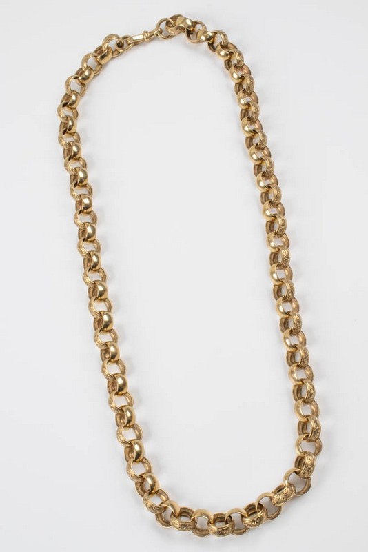 Lot 1  
            Nottingham Luxury Room - Delivery Only 

                
9ct Yellow Gold Patterned Belcher Chain, 77cm, 200.3g.  Auction Guide: £4,700-£6,...