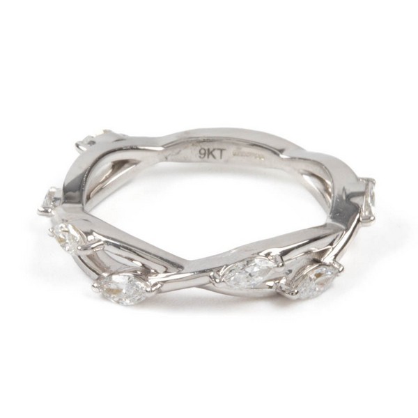 Lot 29  
            Nottingham Luxury Room - Delivery Only 

                
9ct White Gold 0.49ct Laboratory Grown Diamond Eight Stone Two Row Band Ring, Siz...