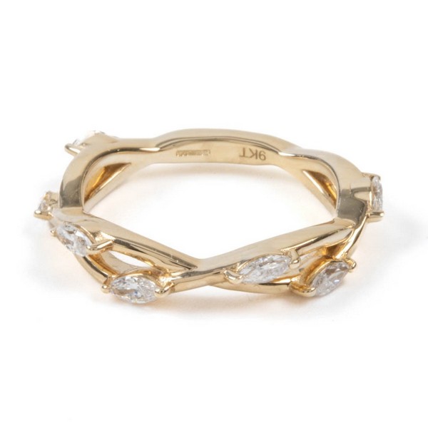 Lot 30  
            Nottingham Luxury Room - Delivery Only 

                
9ct Yellow Gold 0.50ct Laboratory Grown Diamond Eight Stone Two Row Band Ring, Si...