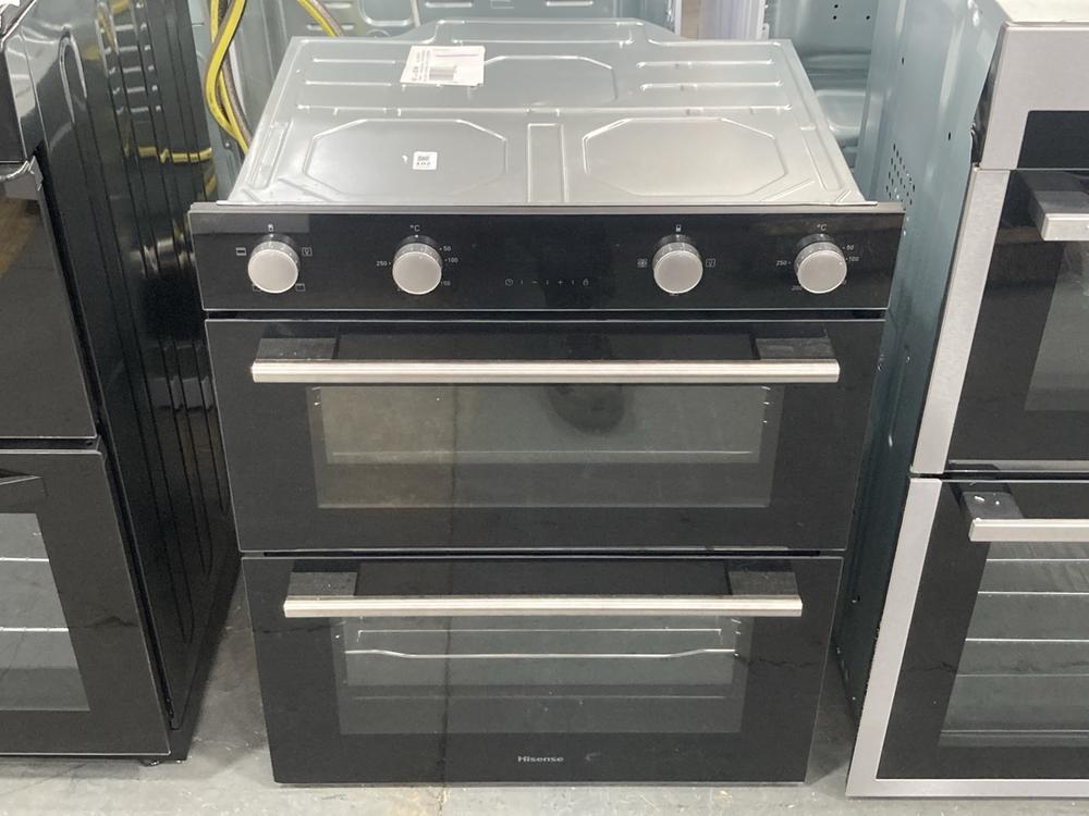 Lot 102  
            Chesterfield SR39 - Collection or Optional Delivery Available 

                
HISENSE BUILT IN DOUBLE ELECTRIC OVEN IN BLACK MODEL: BID75211 ORIGINAL RRP- £369...