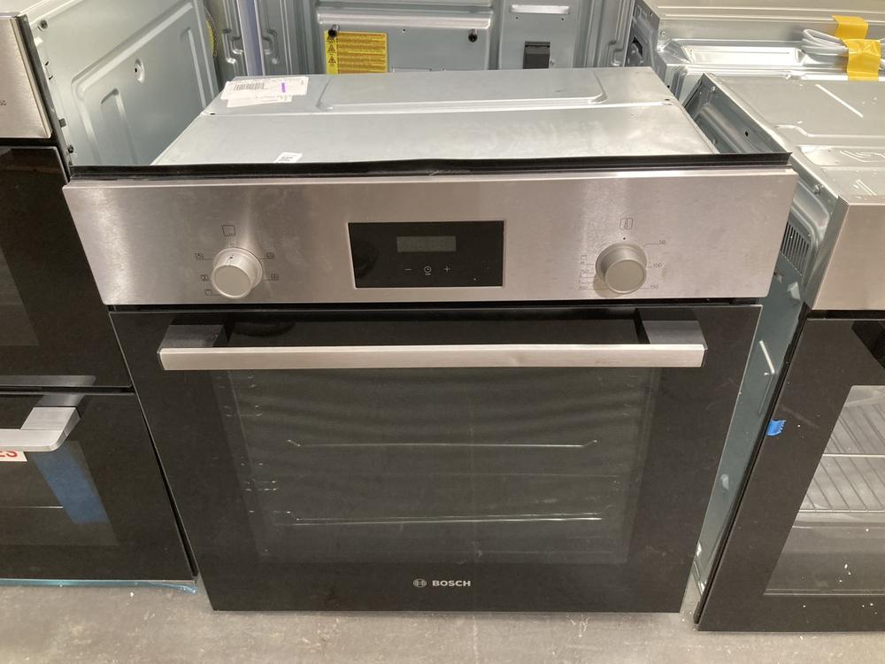 Lot 131  
            Chesterfield SR39 - Collection or Optional Delivery Available 

                
BOSCH BUILT IN SINGLE ELECTRIC OVEN IN STAINLESS STEEL MODEL: HHF113BR ORIGINAL R...