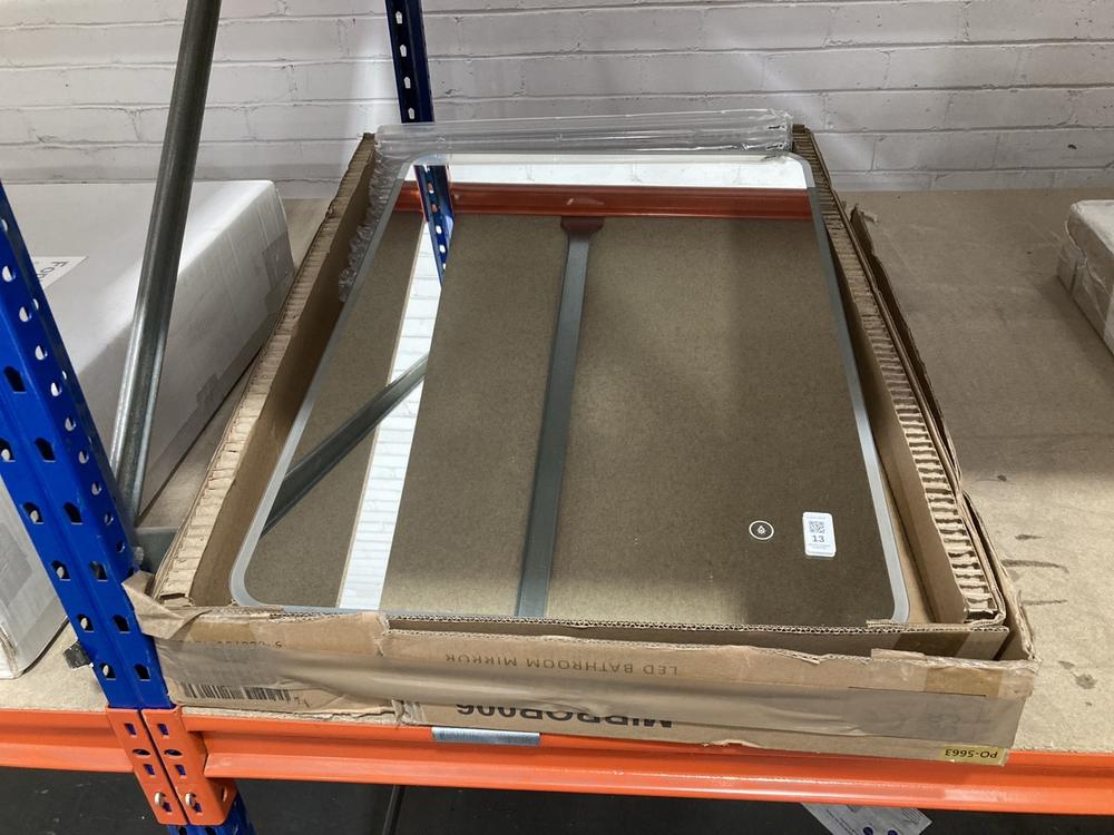 Lot 13  
            Chesterfield SR39 - Collection 

                
VIVID LED MIRROR WITH DEMISTER PAD DIMMABLE LED 500 X 700 - ORIGINAL RRP £260 (LO...
