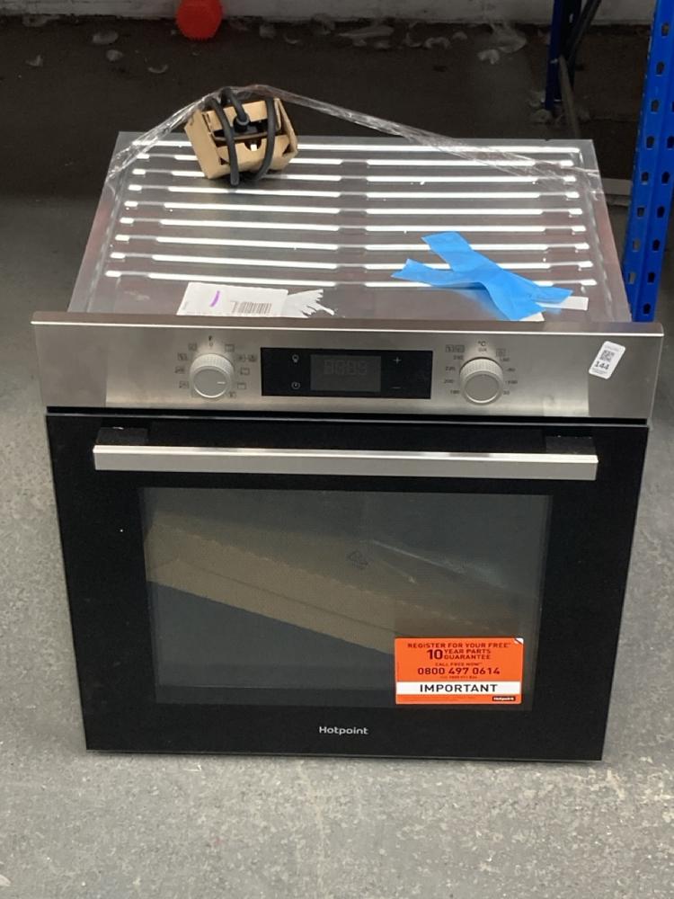 Lot 144  
            Chesterfield SR39 - Collection or Optional Delivery Available 

                
HOTPOINT BUILT IN SINGLE ELECTRIC OVEN IN STAINLESS STEEL MODEL: HO27BP ORIGINAL ...