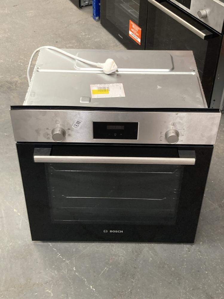 Lot 147  
            Chesterfield SR39 - Collection or Optional Delivery Available 

                
BOSCH BUILT IN SINGLE ELECTRIC OVEN IN STAINLESS STEEL MODEL: HHF113BR ORIGINAL R...
