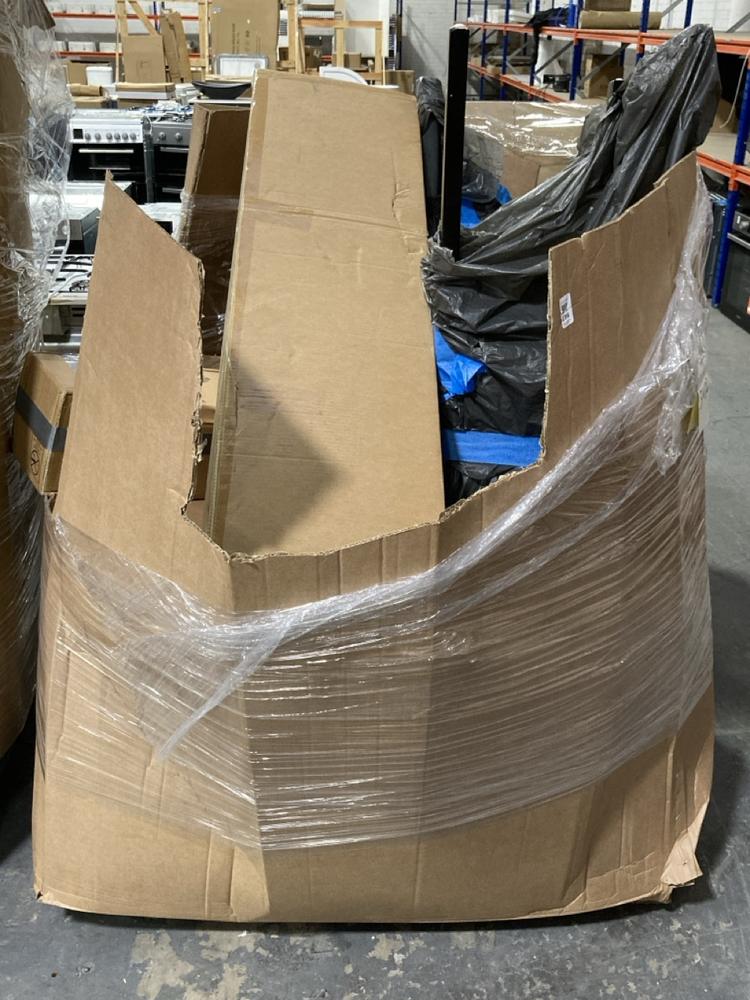 Lot 196  
            Chesterfield SR39 - Collection or Optional Delivery Available 

                
PALLET OF ASSORTED ITEMS TO INCLUDE PINK TABLETOP TREE (LOCATION: B4) (KERBSIDE P...