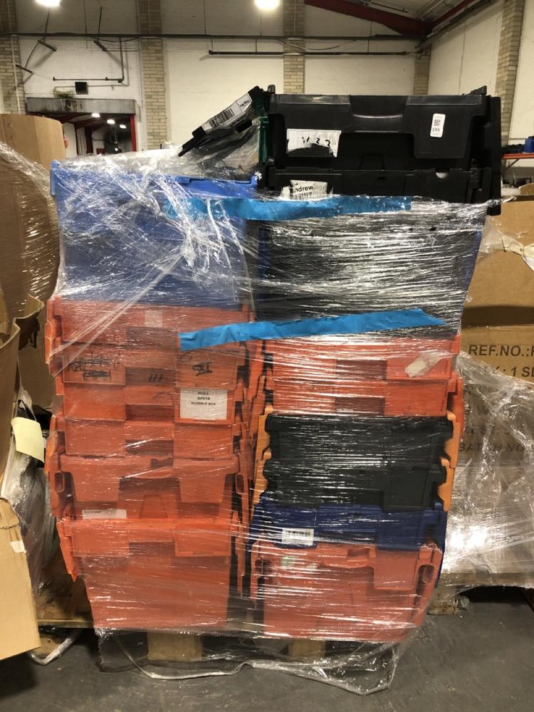 Lot 199  
            Chesterfield SR39 - Collection or Optional Delivery Available 

                
PALLET OF ASSORTED ITEMS TO INCLUDE STORAGE TUB IN ORANGE (LOCATION: B4) (KERBSID...