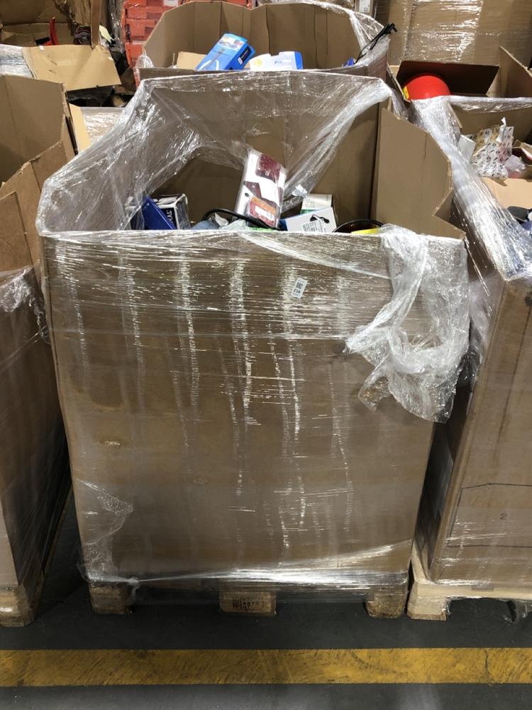 Lot 216  
            Chesterfield SR39 - Collection or Optional Delivery Available 

                
PALLET OF ASSORTED ITEMS TO INCLUDE RING AIR COMPRESSOR (LOCATION: B4) (KERBSIDE ...